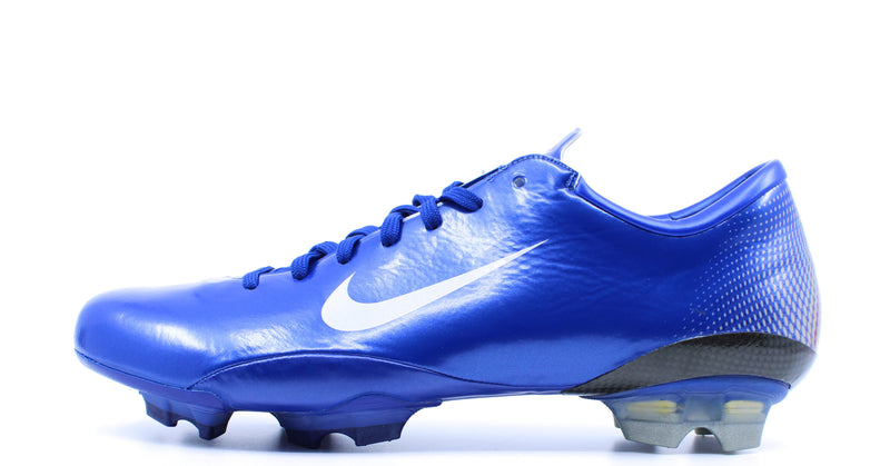 Nike retro soccer cleats